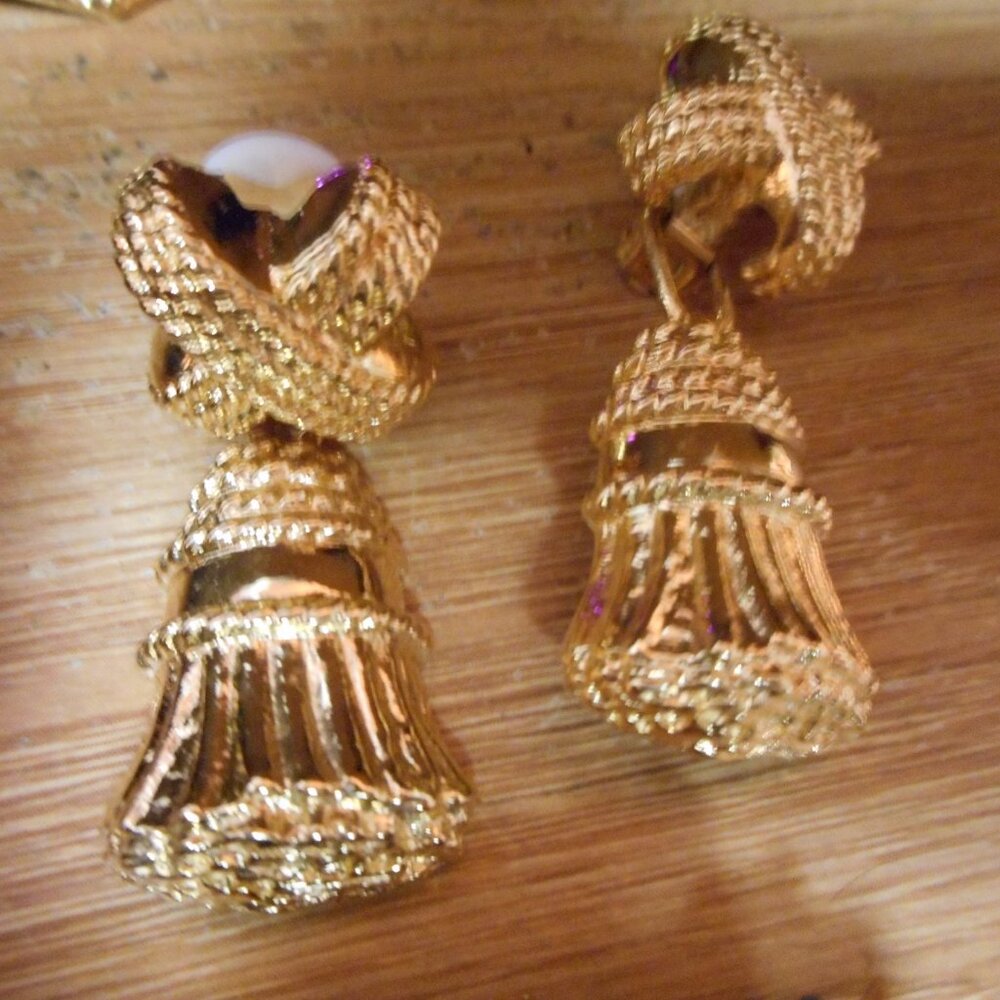 CLIP ON EARRINGS -  HOT CROSS BUNS IN GOLD METAL - WITH DANGLE